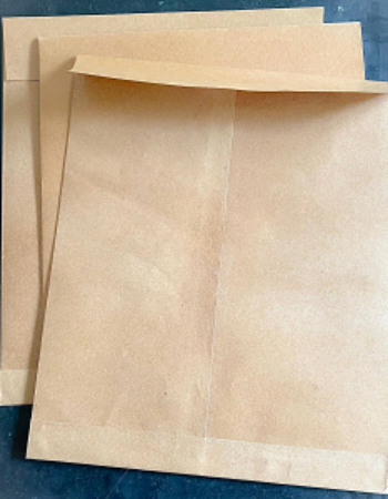 A4 Kraft Mailer envelope (A4 – 10in by 12in)